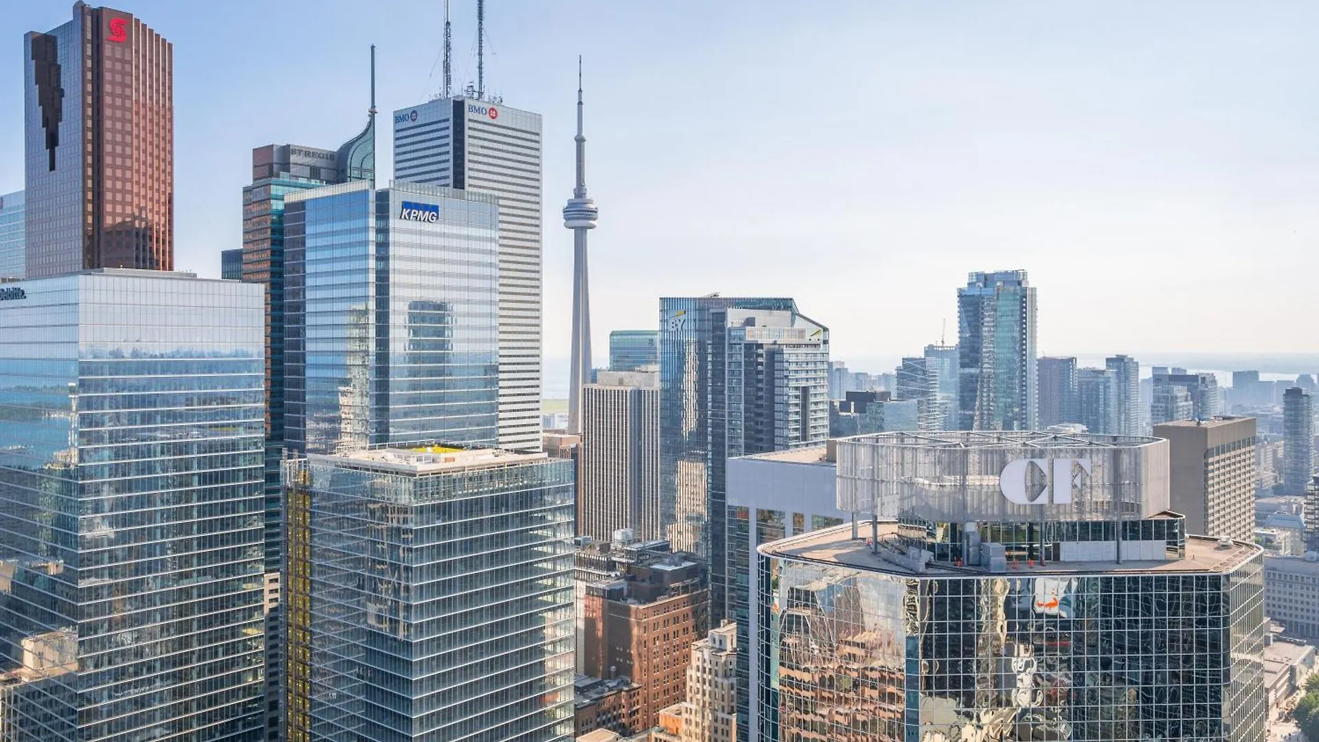 Designer 1Br Suite With Cn Tower, Skyline View Toronto Apartment